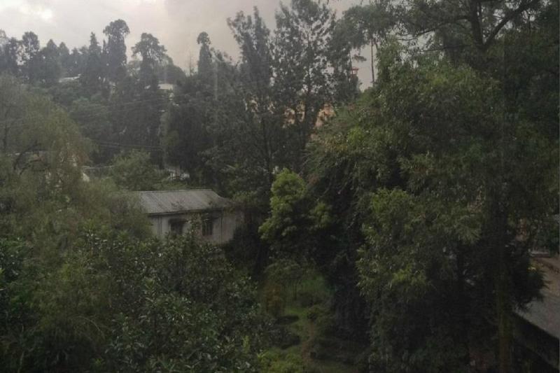 Hotel Majestic Shillong Kültér fotó