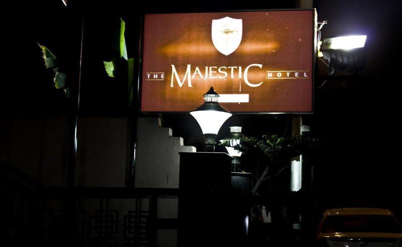 Hotel Majestic Shillong Kültér fotó