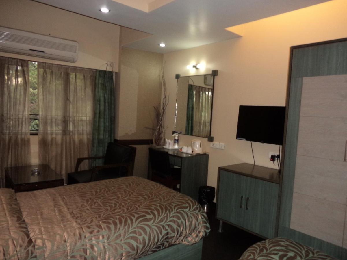 Hotel Majestic Shillong Kültér fotó