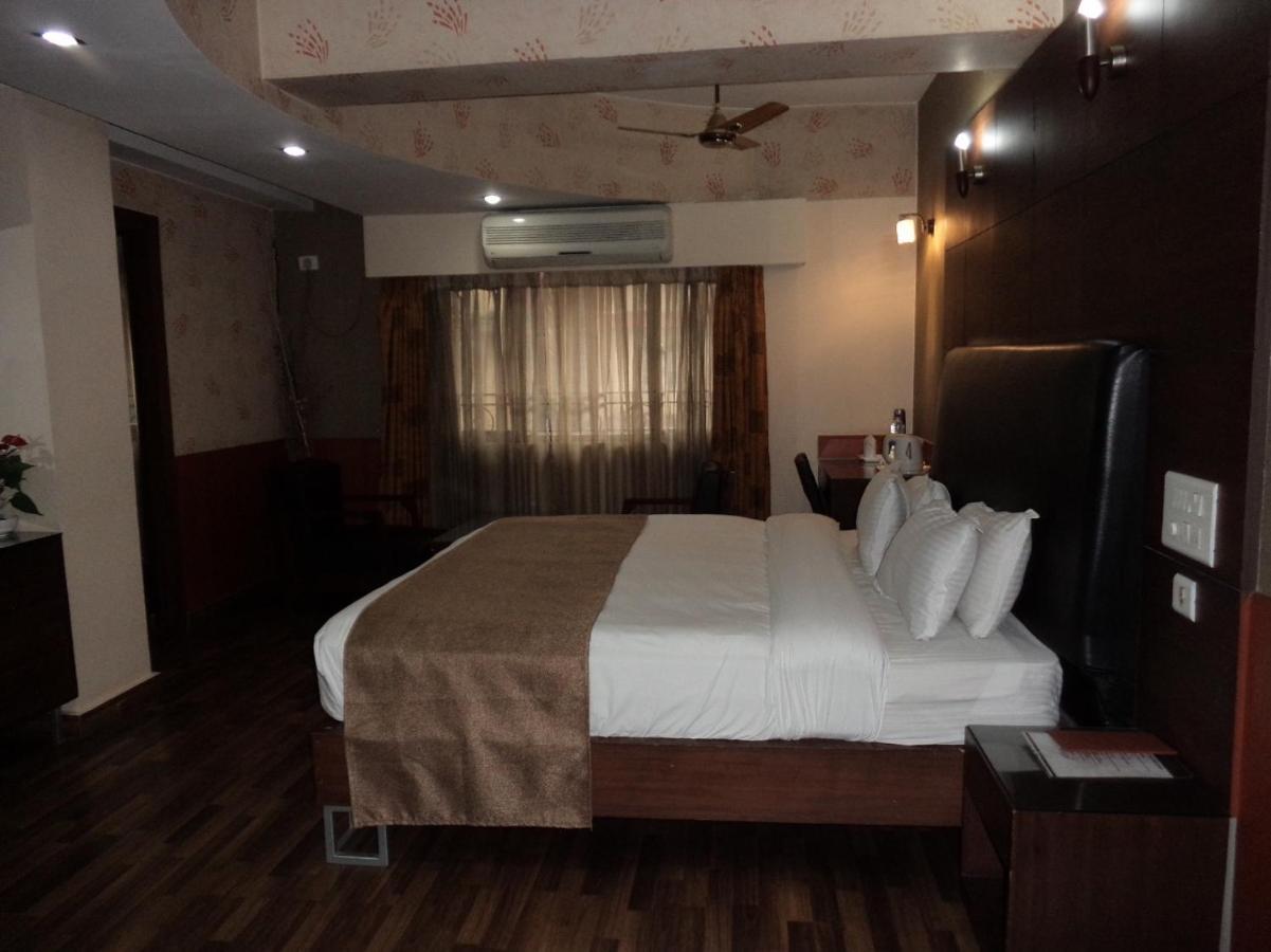 Hotel Majestic Shillong Kültér fotó